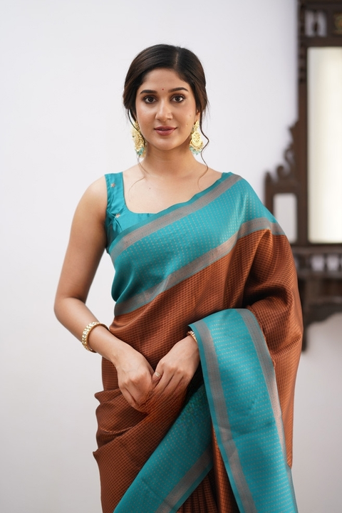 Rich pallu With Allover Golden Zari Weaving Border design saree  uploaded by DHANANJAY CREATION  on 5/30/2023