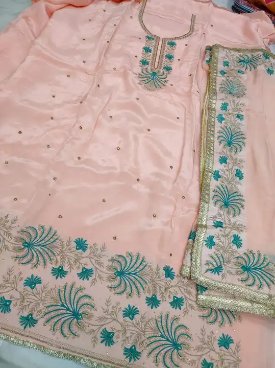 Natural crepe suit with cinon  dupatta uploaded by Manish sales on 5/30/2023
