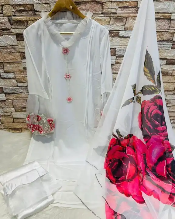 Product uploaded by Ayat collection on 5/30/2023