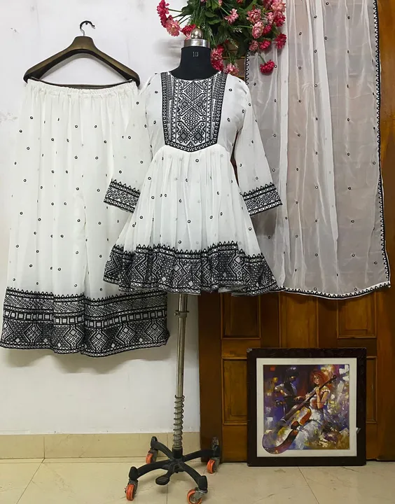 LC 1058

♥️ PRESENTING NEW TOP-SHARARA SET♥️

♥️ GOOD QUALITY HEAVY GEORGETTE TOP WITH BEAUTIFUL FUL uploaded by A2z collection on 5/30/2023