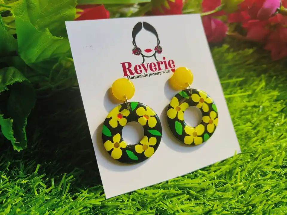 Resin earrings  uploaded by Reverie Handmade Jewelry on 5/31/2024