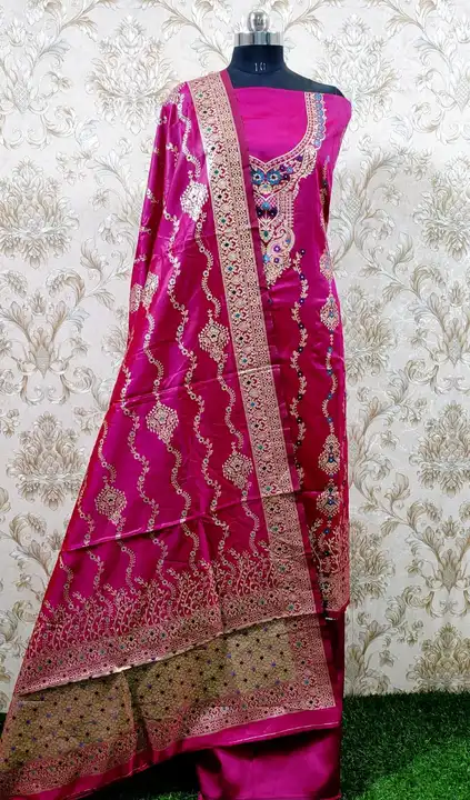 Banarasi suit uploaded by Z i silk fabrics on 5/30/2023