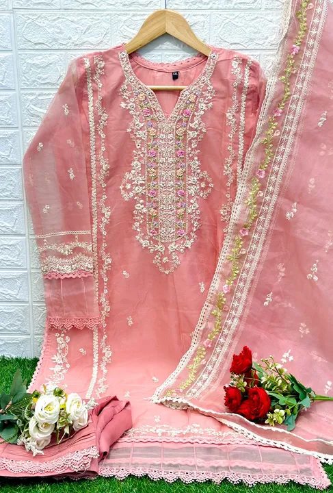 Pakistani suit  uploaded by Ayat collection on 5/31/2023