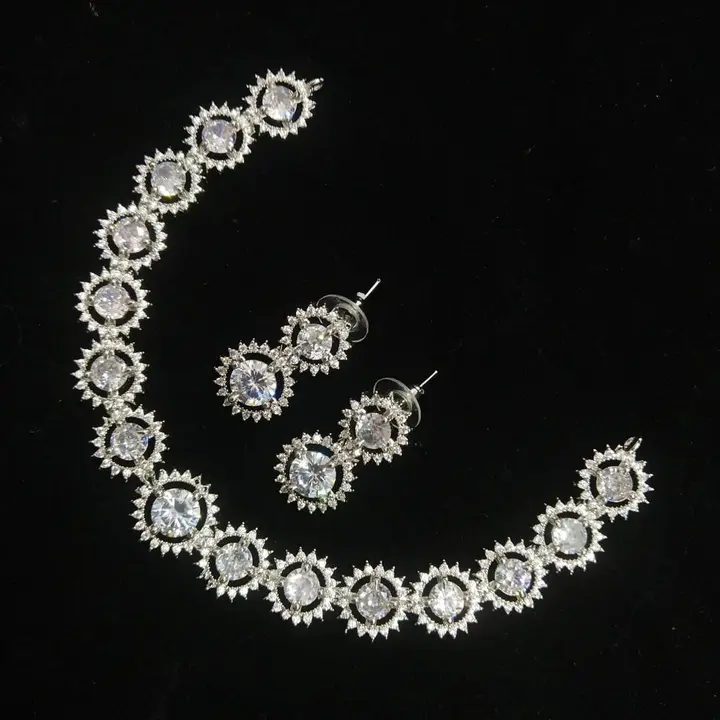 Post image Circular diesgn American diamonds necklace set.
Available for only bulk orders.