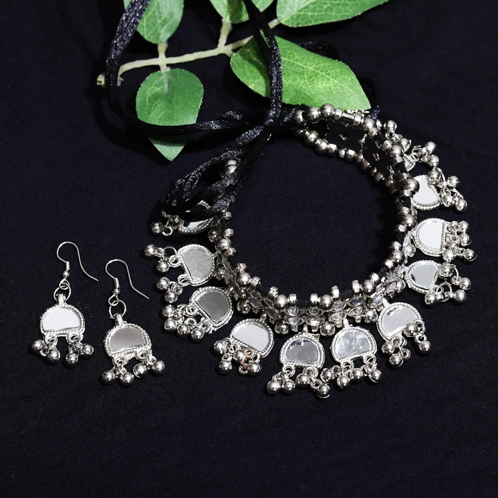 Jewellery Set uploaded by Johar Kamal on 5/31/2023