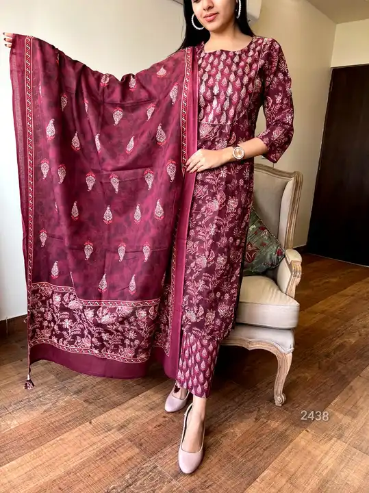 classy indain jaipuri print 3 pcs reyon  suit uploaded by khan wholeseller on 5/31/2023