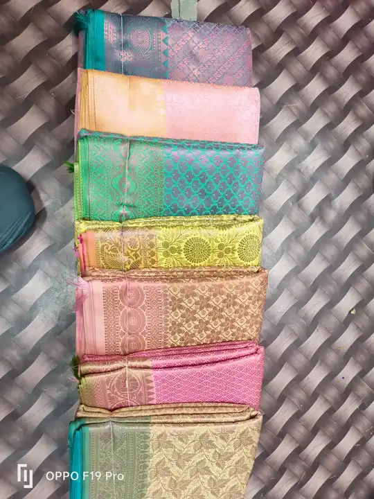 Jari broked saree uploaded by Mohd hussain & sons on 5/31/2023
