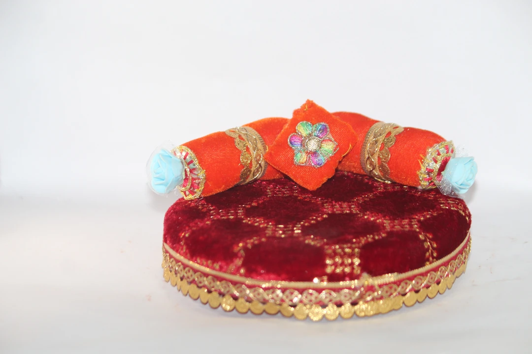 Kanha ji aasan  uploaded by Shree radhe Krishna handicrafts on 6/1/2023