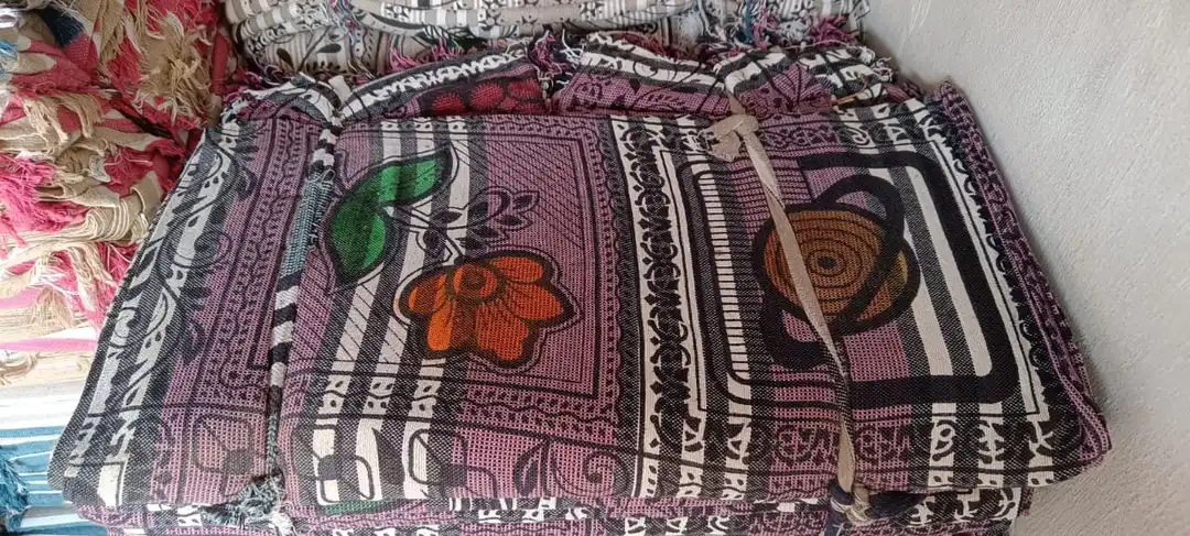 Double bed printed bedsheet uploaded by Shyam Sunder & Co. on 6/1/2023