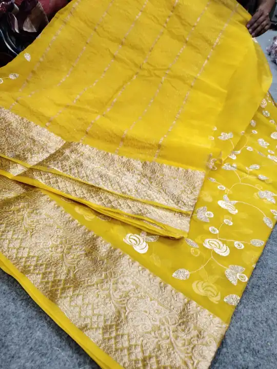 Saree  uploaded by business on 6/1/2023
