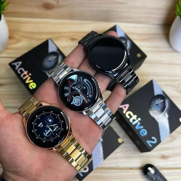 smart watch ⌚ uploaded by zainab collection on 5/29/2024