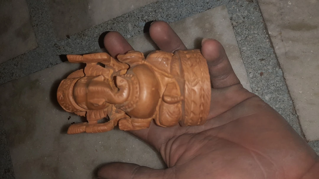 Ganesh murti uploaded by Irfan handicrafts on 6/1/2023