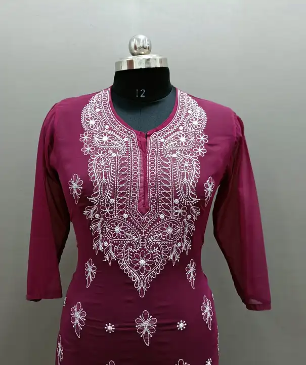Kurti
Fabric georgette
Length 44 
Size 38 to 46
Machine work
60/60 georgette uploaded by DF Chicken Factory on 6/1/2023