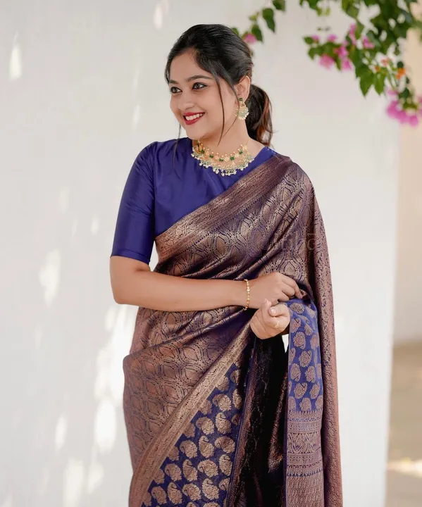Rich pallu with allover Golden zari weaving design saree  uploaded by DHANANJAY CREATIONS on 5/31/2024