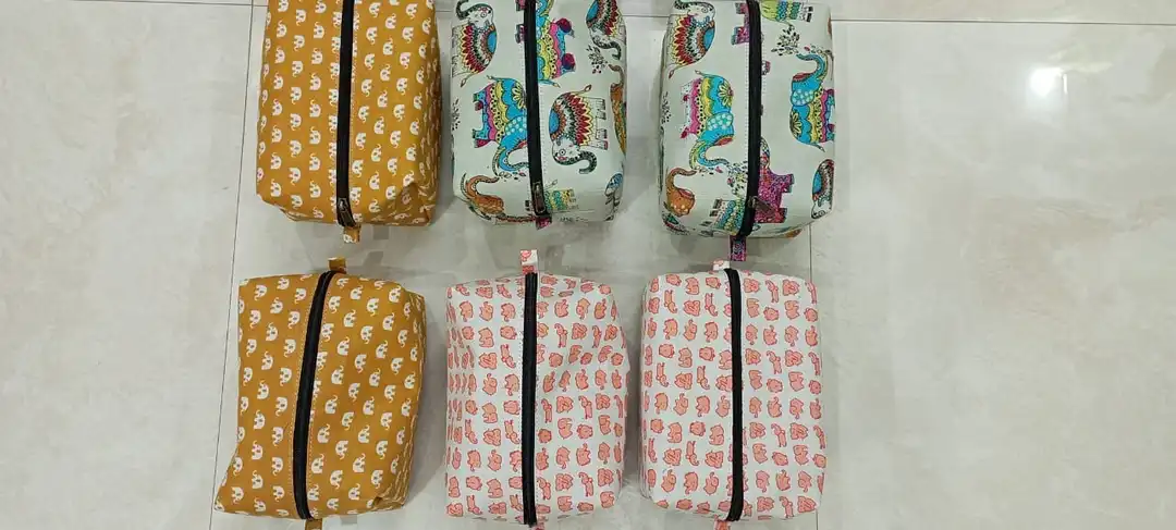 Cotton printed makeup pouches  uploaded by Mankha exports  on 6/1/2023
