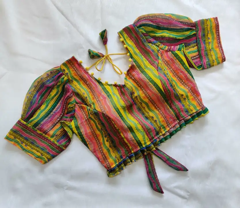 Gabru Designer Blouse

Fabric :- Georgette Crochet With Sequence

 Size :- Ready 38
Alter Upto 42" i uploaded by BOKADIYA TEXOFIN on 6/1/2023