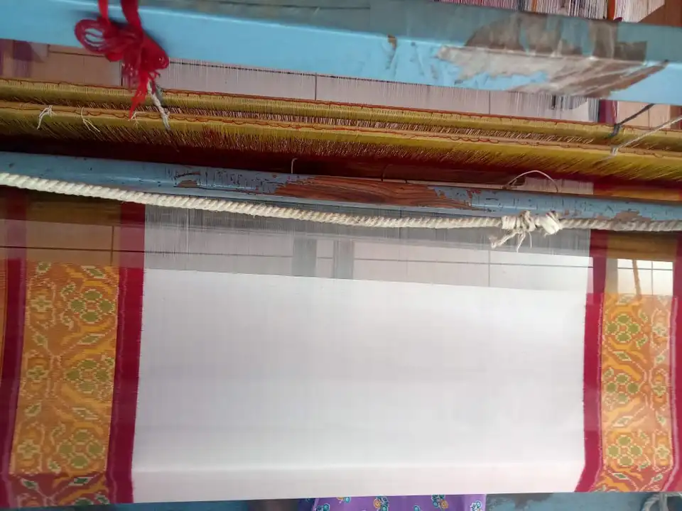 Pure Silk Single Ikat Patola Saree with Plain Blouse Piece  uploaded by Diya Handicraft on 6/1/2023