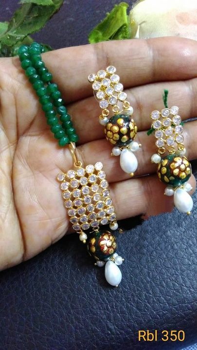 Green handcraft Drop Polki Pendal set . uploaded by business on 3/12/2021