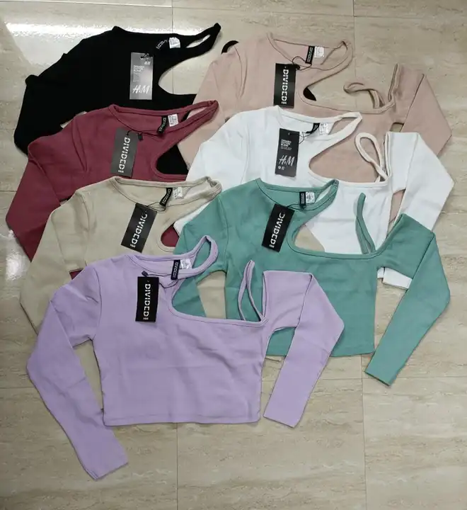 CROP TOP READY STOCK AVAILABLE  uploaded by TIP TOP COLLECTION on 6/2/2023