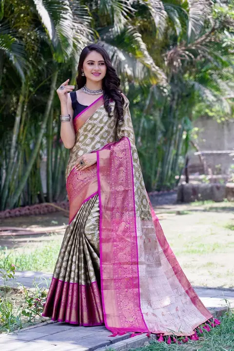 Kanjivaram silk zari weaving pallu uploaded by Suyukti fab on 6/2/2023