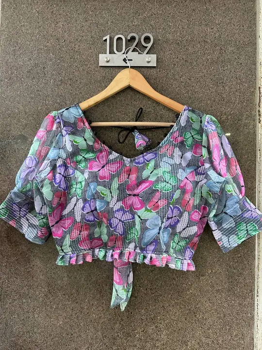 Gabru Designer Blouse

Fabric :- Georgette Crochet With Sequence

 Size :- Ready 38
Alter Upto 42" i uploaded by BOKADIYA TEXOFIN on 6/2/2023