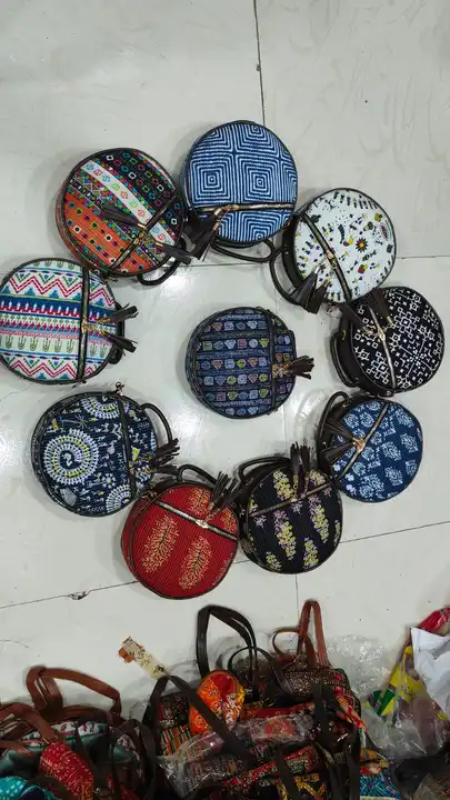 Gujrati bag uploaded by Anil handicraft on 6/2/2023