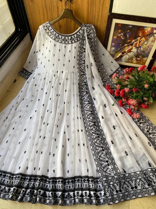 LC 960

♥️ PRESENTING NEW DESIGNER  EMBROIDERED ANARKALI GOWN ♥️

♥️ GOOD QUALITY EMBROIDERED GEORGE uploaded by A2z collection on 6/3/2023