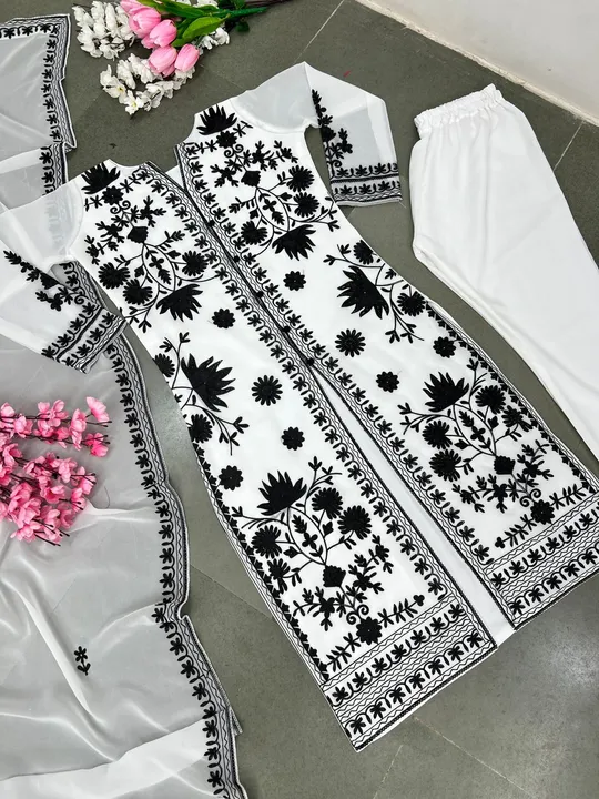 *ZSR-3014* 💕👌

👉👗💥*Lunching New Đěsigner Party Wear Look New Top Bottom With Dupatta With Heavy uploaded by Fashion Textile  on 6/3/2023