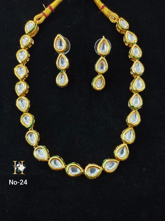 Kundan set  uploaded by Hari om jewellers indore on 6/4/2023