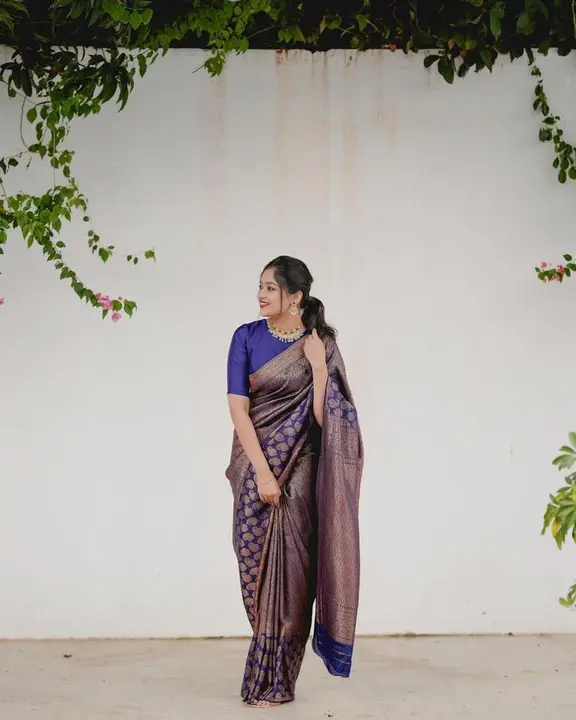 Saree uploaded by Taha fashion online store on 6/4/2023