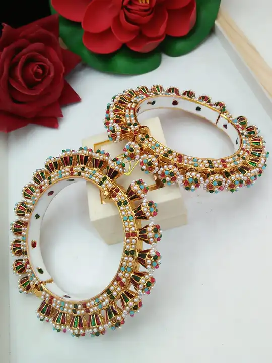 Fancy openeble bangles  uploaded by business on 6/5/2023