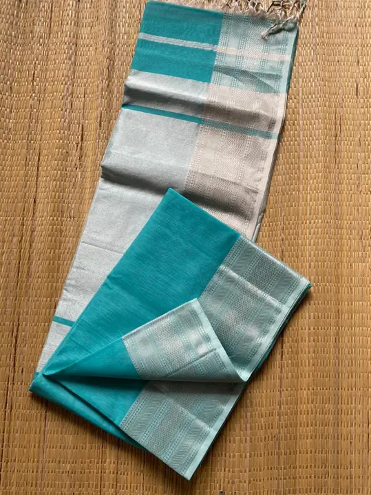 Attractive Collection's 🌾

🥻Maheswari silk sarees with weaving border design 

👉🏻Length

Saree 5 uploaded by Hannan handloom on 6/5/2023