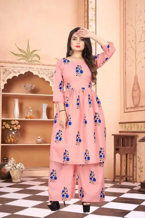 
  *New arrivals*👗
💃 Kurti and pent 

👗Fabric: cotton 
🧶Sleeve: 3/4
📏 Size.M,L,XL,XXL, uploaded by CHAMUNDA COLLECTION on 6/5/2023