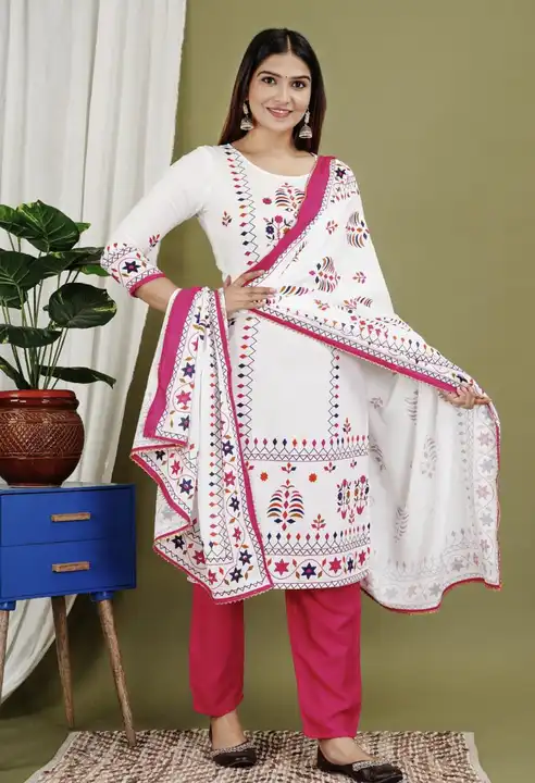 Women Printed A line kurta Pant and Dupatta set (Hand work) uploaded by Laila fashion on 6/6/2023