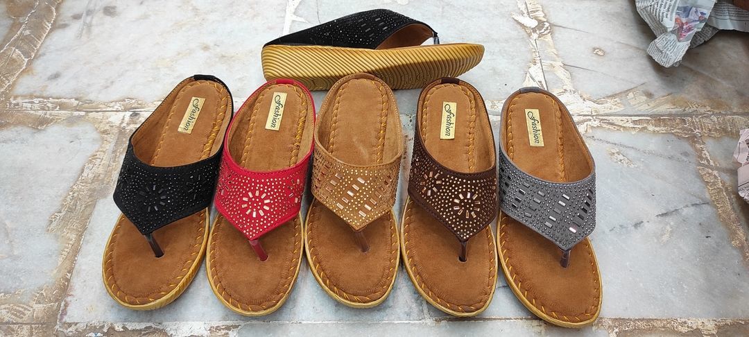Visheb Chappals only Wholesale. Contact My Whatsapp no. uploaded by SAiFi.Footwear on 3/13/2021