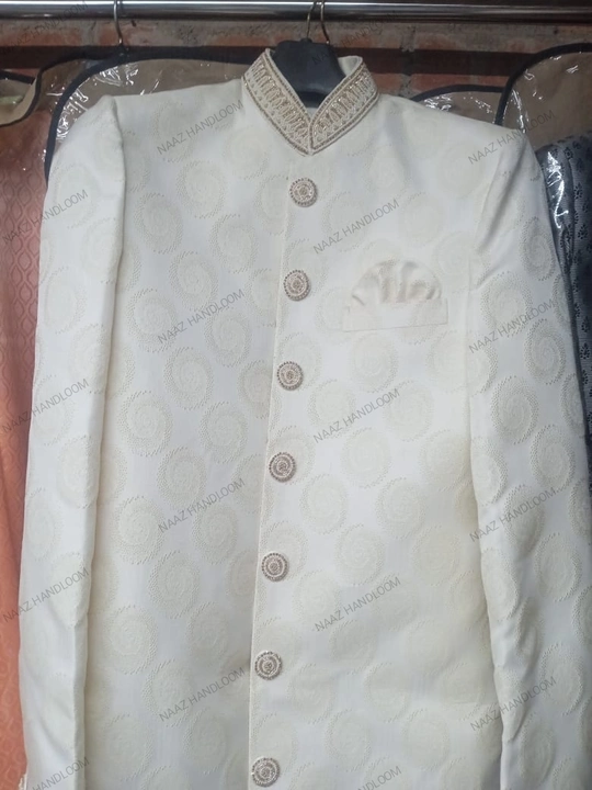 Product uploaded by NAAZ HANDLOOM on 6/7/2023