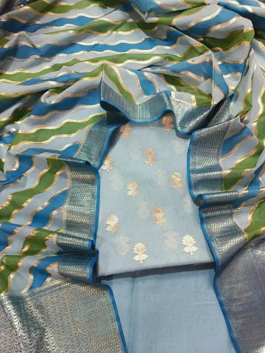 Banarasi suit  uploaded by Z i silk fabrics on 6/7/2023