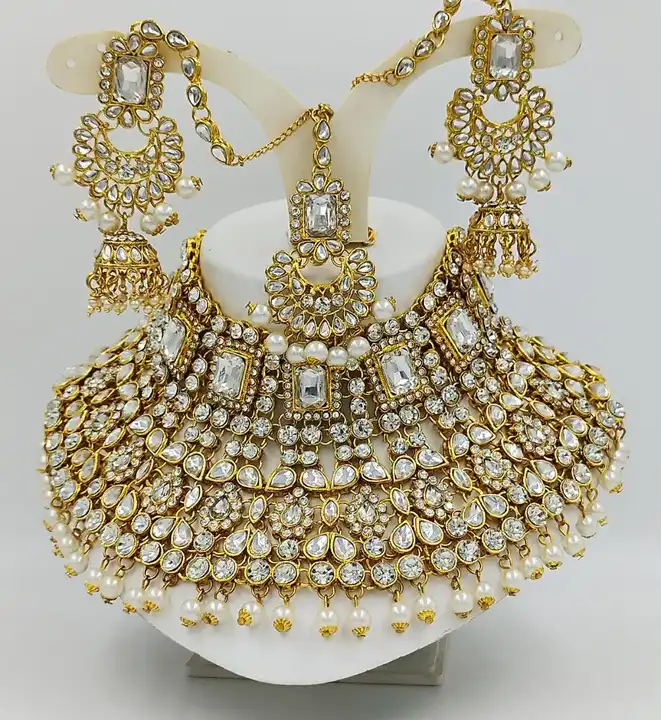 Rs 795 semi bridal set premium quality pachi Kundan work and kanch work with earring with supporter  uploaded by Namah Creation on 6/7/2023