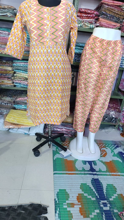 Jaipuri print Cotton fabric kurti with pant  uploaded by Kabir Fashion World on 6/7/2023