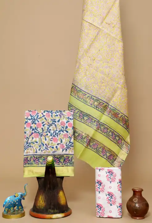 Exclusive New Hand block printed Maheshwari Silk zari border Suits Pieces👌👌

Top nd dupttas Mahesh uploaded by Kartik fab& printer,s on 6/7/2023