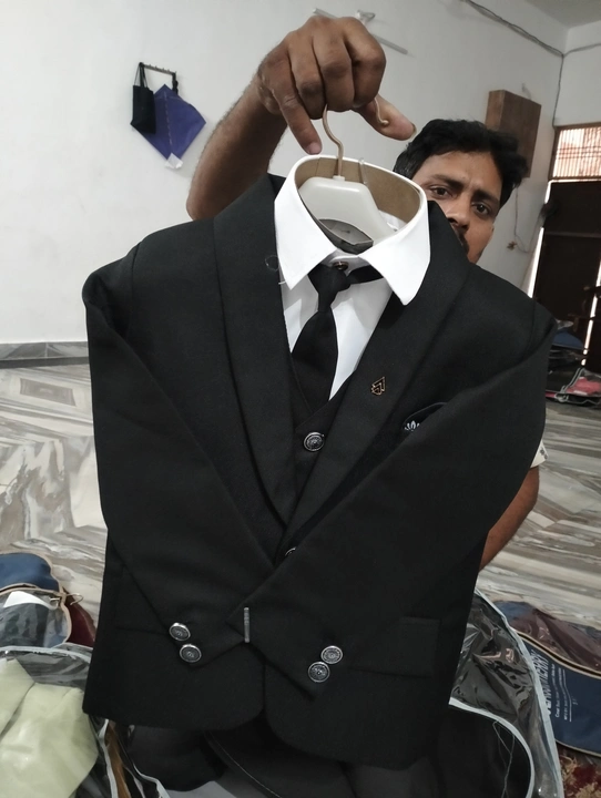 Cout suit 5 pis uploaded by Rooh cotton shirts on 6/8/2023