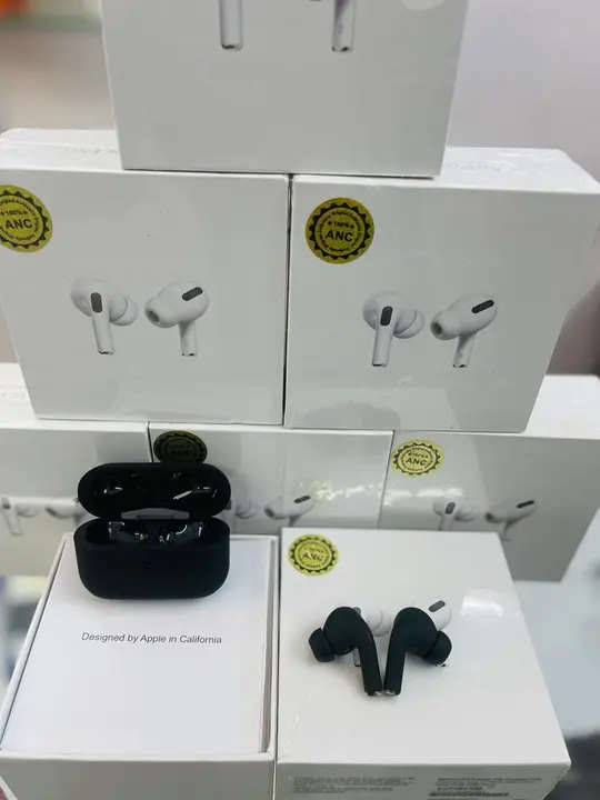 Post image USA 🇺🇸  Airpods pro  Black ⚫️ EDITION 
With check ✔️ Guarantee💯 
598mh Battery