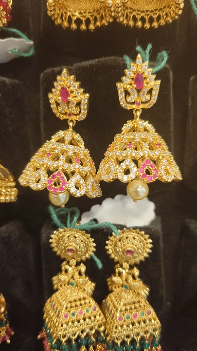 Post image I want 500 pieces of AD Earrings  at a total order value of 100000. I am looking for Ad jewellery Manufacturer required for Earrings . Please send me price if you have this available.