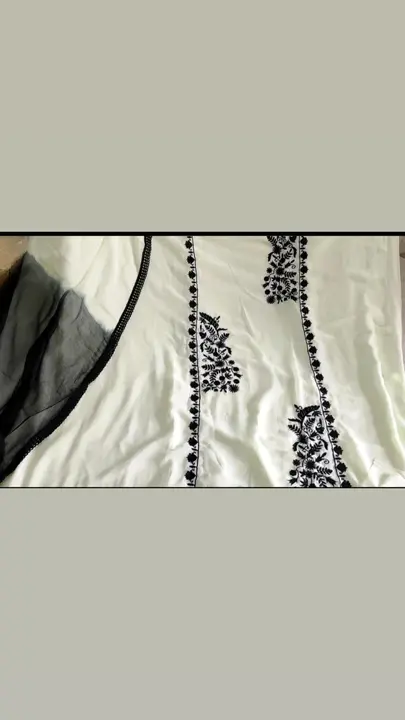 इंस्टाग्राम वाले पंजाबी सूट जॉर्जट पर तैयार करा दिए हैं जी एकदम नए कलर के साथ जल्दी से book करना जी uploaded by Deep boutique collection gohana on 6/9/2023