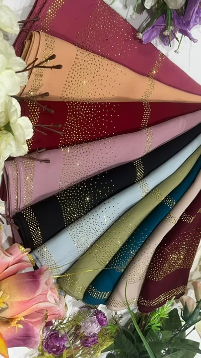 Eid collection..!!
New chiffon heavy stonework….
Set rate 132……10 piece set ( color choosing possibl uploaded by Zainab_hijab_official  on 6/9/2023