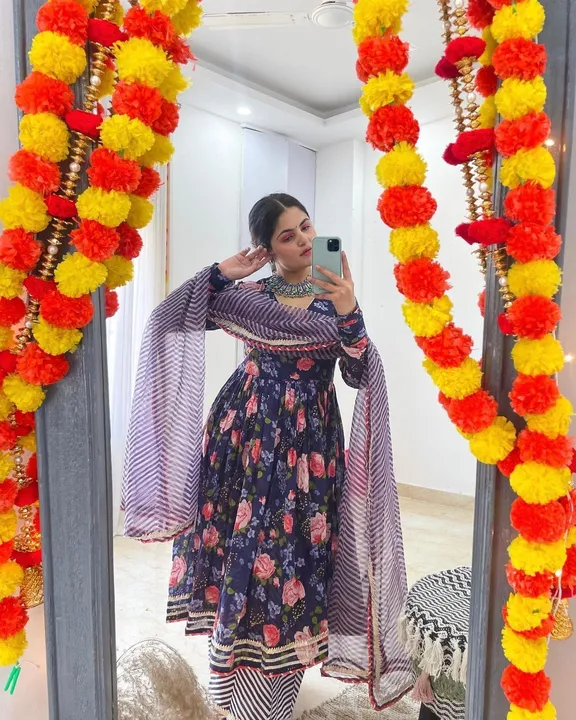 VF 174

♥️ PRESENTING NEW DESIGNER  PRINTED ANARKALI GOWN ♥️

♥️ GOOD QUALITY PRINTED HEAVY GEORGETT uploaded by A2z collection on 6/9/2023