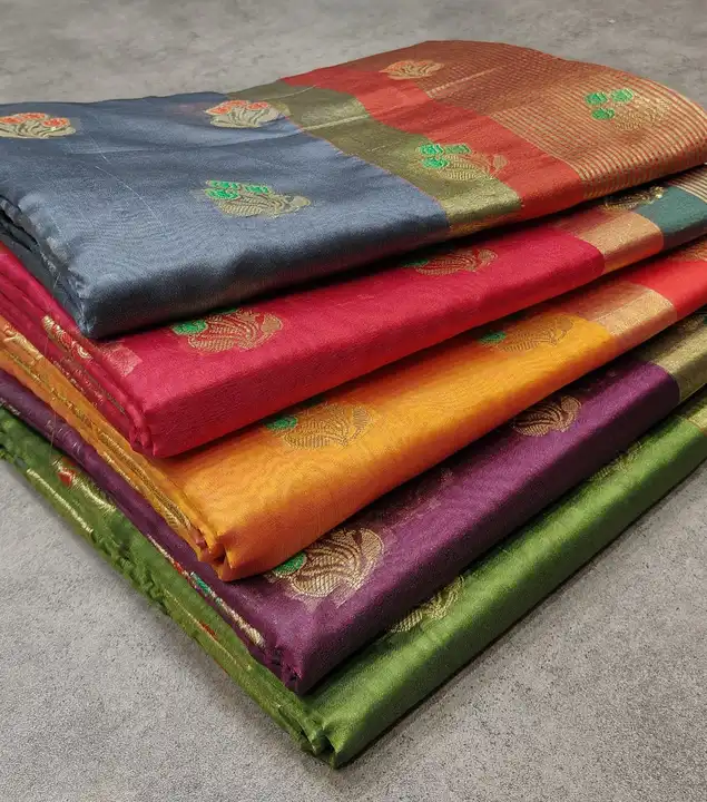 *NEW LAUNCH*

*GORI SAREES *

Vi

A New Premium range Kanjivaram silk fabric with Zari weawing pallu uploaded by Divya Fashion on 6/9/2023