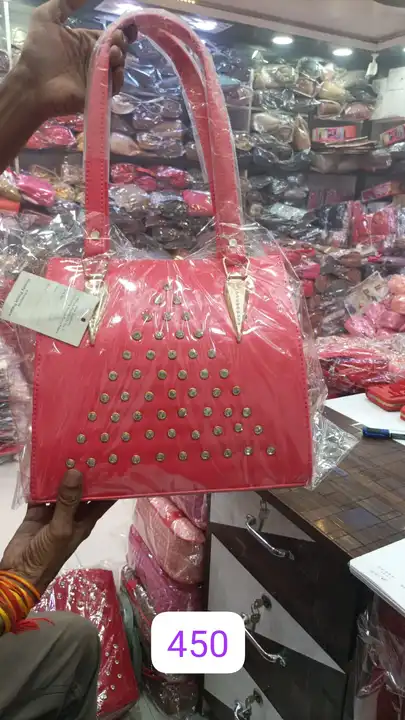 Ladies bag uploaded by PEEHU BAGS on 5/30/2024