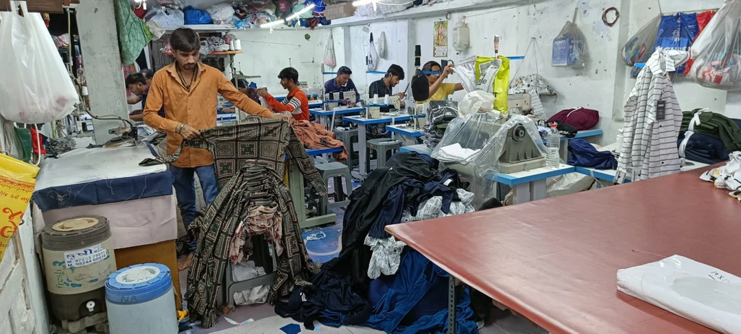 Factory Store Images of Sukhkrta clothing 