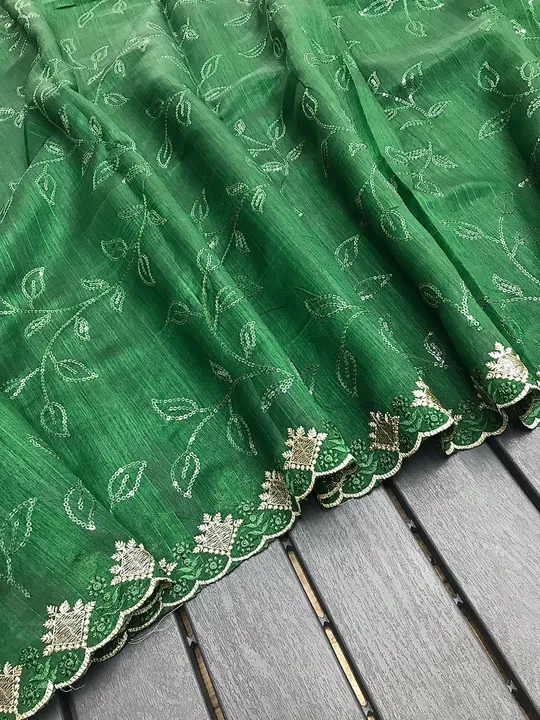 New Catalogue ❣️❣️❣️

*Catalog: Falak*

Pure Ruhi Silk Saree with all over jal work of water sequenc uploaded by Divya Fashion on 6/10/2023